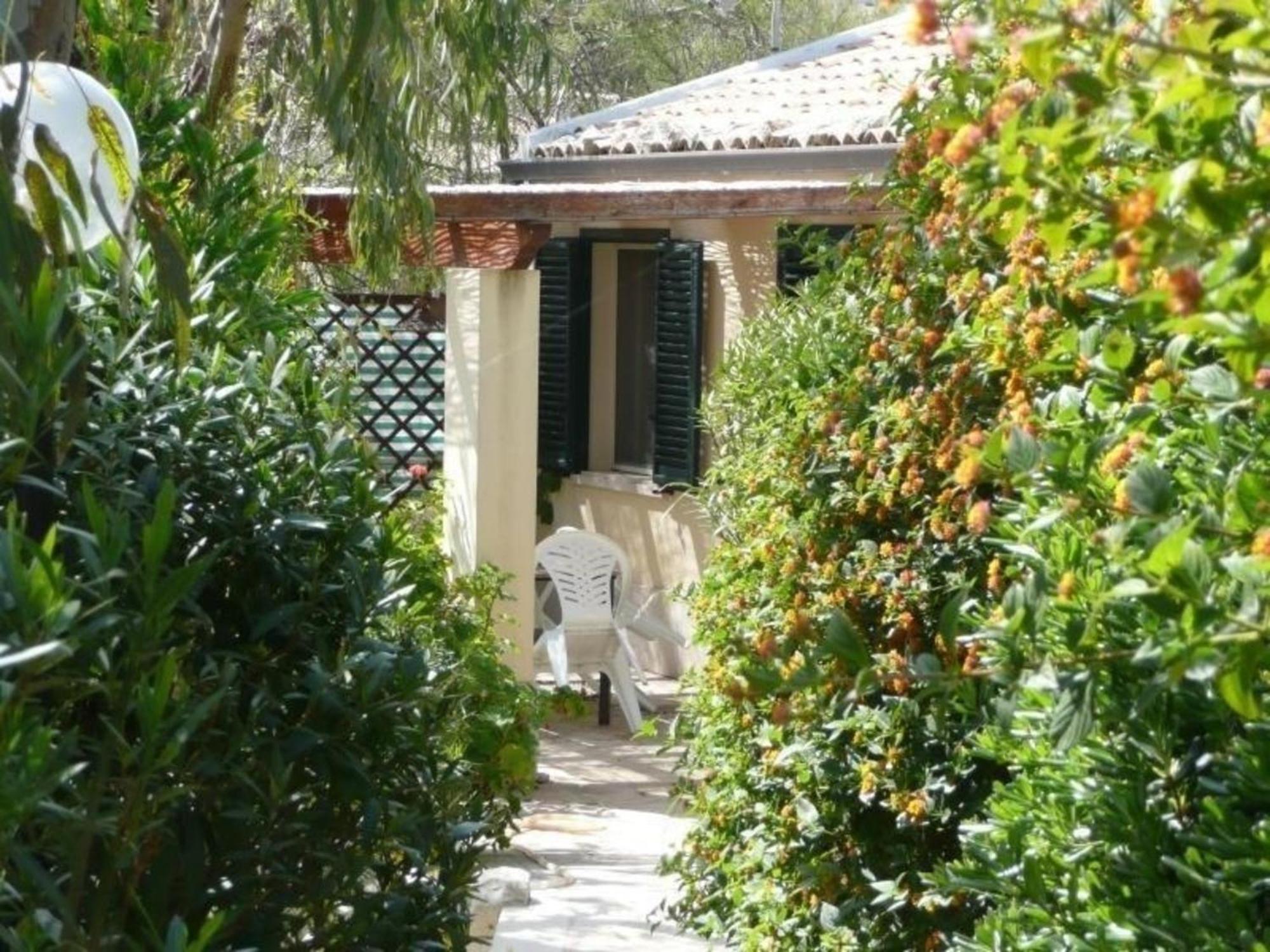 Schoener Zentraler Bungalow Direkt Am Sandstrand Auf Sizilien - B51543 Villa Marina di Modica Exterior photo